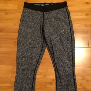 Nike crop workout pants
